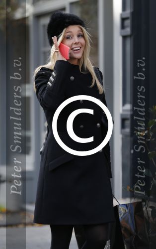 Amsterdam 13 november 2015 
Chantal janzen bellend op straat.