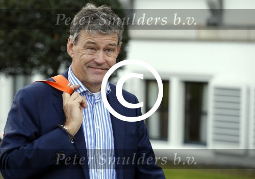 Amsterdam 3 november 2015
Perspresentatie en 10 jarig bestaan Max tv op paleis soestdijk.
Charles Groenhuijsen