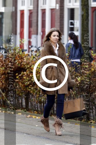 Amsterdam 13 november 2015
Christie Bokma de vriendin van Rafael v d Vaart wordt gefotografeerd door Dagmar lap. Christie werkt voor Stella Agency.