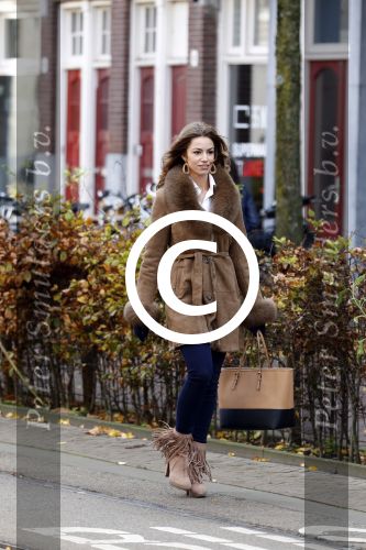 Amsterdam 13 november 2015
Christie Bokma de vriendin van Rafael v d Vaart wordt gefotografeerd door Dagmar lap. Christie werkt voor Stella Agency.