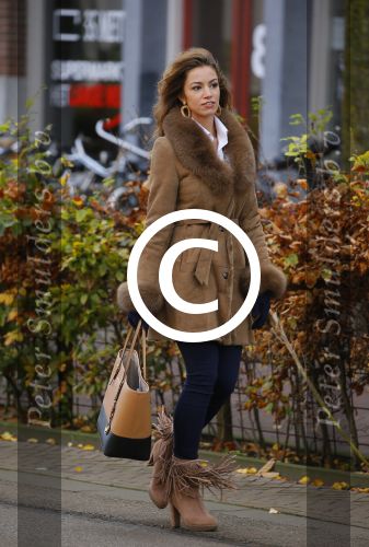 Amsterdam 13 november 2015
Christie Bokma de vriendin van Rafael v d Vaart wordt gefotografeerd door Dagmar lap. Christie werkt voor Stella Agency.