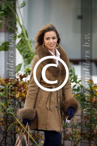Amsterdam 13 november 2015
Christie Bokma de vriendin van Rafael v d Vaart wordt gefotografeerd door Dagmar lap. Christie werkt voor Stella Agency.