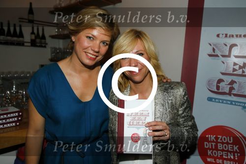 Amsterdam 27 oktober 2015
Boekpresentatie Claudia de Breij . Ook vriendin Jessica v Geel is aanwezig.