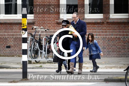 Amsterdam 23 oktober 2015
Connie Breukhoven met Eugene v Dun en haar kleinkinderen