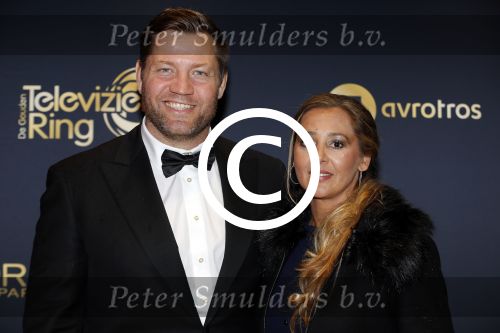Amsterdam 15 oktober 2015
Uitreiking van de 50e televizierring in carre. Dennis v d Geest met vrouw