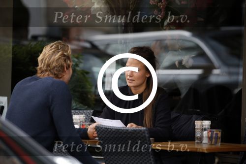 Amsterdam 9 november 2015
Dirk Taat met zijn vriendin op terras.