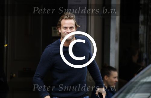 Amsterdam 9 november 2015
Dirk Taat met zijn vriendin op terras.