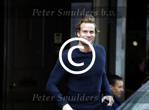 Amsterdam 9 november 2015
Dirk Taat met zijn vriendin op terras.