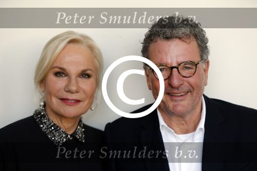 Amsterdam 3 november 2015
Perspresentatie en 10 jarig bestaan Max tv op paleis soestdijk.
Edwin de Vries en Monique v d Ven