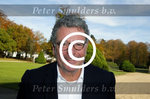 Amsterdam 3 november 2015
Perspresentatie en 10 jarig bestaan Max tv op paleis soestdijk.
Edwin de Vries en Monique v d Ven