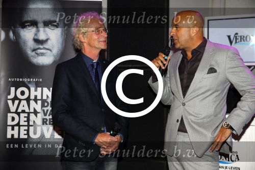 Amsterdam 16 oktober 2015 
Boekpresentatie John v d Heuvel bij de telegraaf. Eef Bos oud hoofdredacteur Telegraaf