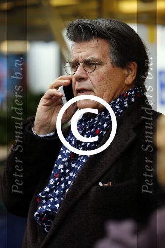 Arnhem 24 oktober 2015
Emile Ratelband doet boodschappen op de markt.