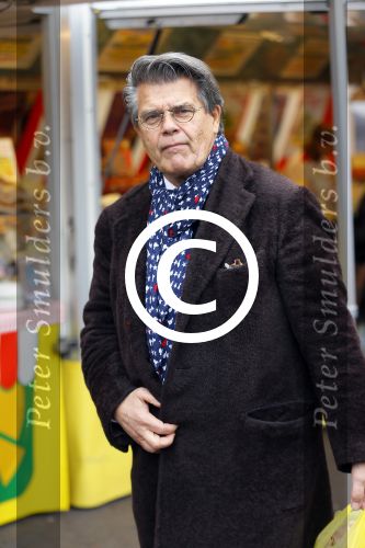 Arnhem 24 oktober 2015
Emile Ratelband doet boodschappen op de markt.