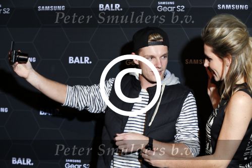 Amsterdam 29 oktober 2015 
Presentatie nieuwe samsung smart watch in samenwerking met BALR. in the harbour club.
Enzo Knol met Dee