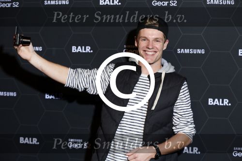 Amsterdam 29 oktober 2015 
Presentatie nieuwe samsung smart watch in samenwerking met BALR. in the harbour club.
Enzo Knol met Dee