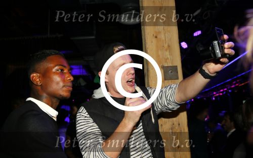 Amsterdam 29 oktober 2015 
Presentatie nieuwe samsung smart watch in samenwerking met BALR. in the harbour club.
Enzo Knol met Eljero Elia