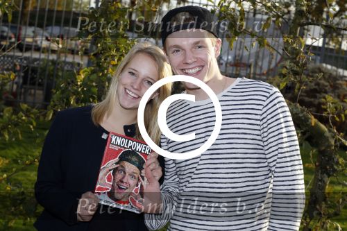 Bunnik 30 oktober 2015
Enzo Knol en zijn vriendin Dee met hun boek