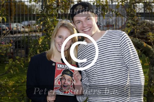Bunnik 30 oktober 2015
Enzo Knol en zijn vriendin Dee met hun boek