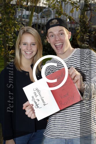 Bunnik 30 oktober 2015
Enzo Knol en zijn vriendin Dee met hun boek