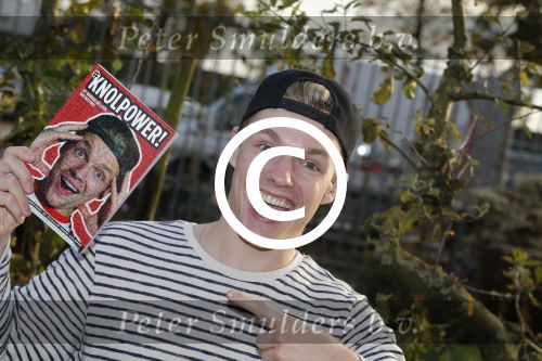Bunnik 30 oktober 2015
Enzo Knol en zijn vriendin Dee met hun boek