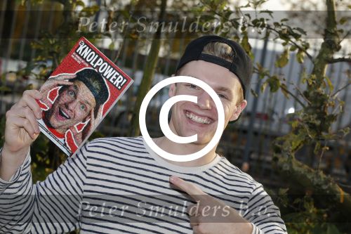 Bunnik 30 oktober 2015
Enzo Knol en zijn vriendin Dee met hun boek