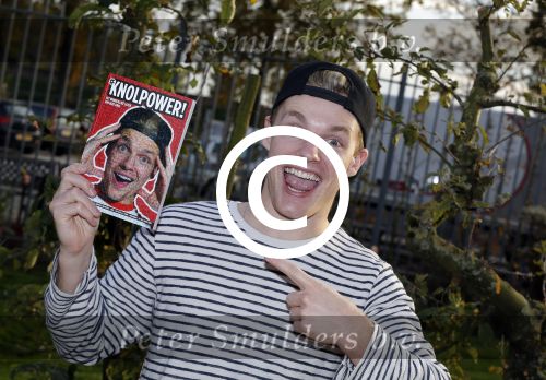 Bunnik 30 oktober 2015
Enzo Knol en zijn vriendin Dee met hun boek