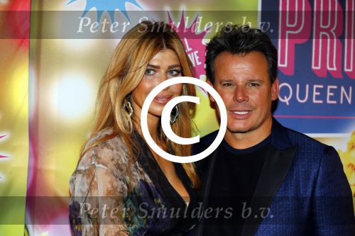 Amsterdam 11 november 2015
Premiere queen of the dessert met oa Jason Donovan Simon Greete Adam Bailey en Philip Childs in carre. Estelle Cruijff en Leco v Zadelhoff