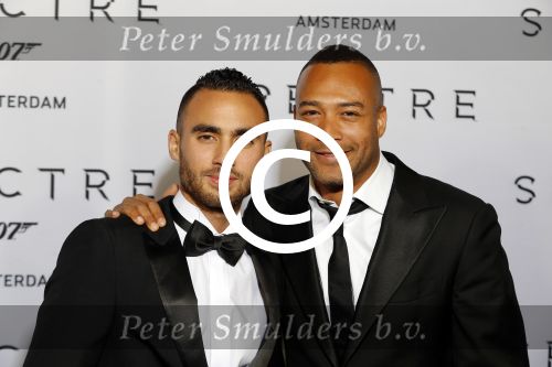 Amsterdam 28 oktober 2015
Premiere James Bond spectre in Tuschinski.
Everon Jackson Hoooi met vriend