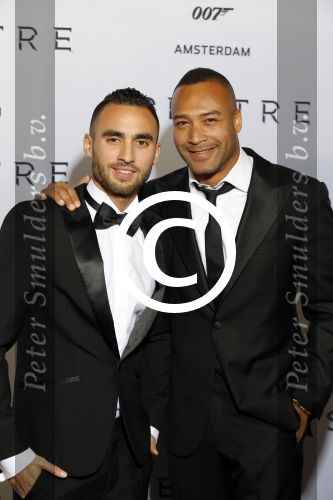 Amsterdam 28 oktober 2015
Premiere James Bond spectre in Tuschinski.
Everon Jackson Hoooi met vriend