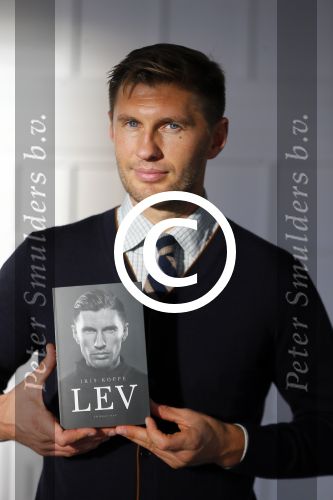Amsterdam 20 oktober 2015
Boekpresentatie van Evgeniy Levchenko , het boek is geschreven door iris Koppe.