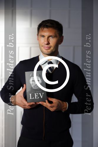 Amsterdam 20 oktober 2015
Boekpresentatie van Evgeniy Levchenko , het boek is geschreven door iris Koppe.
