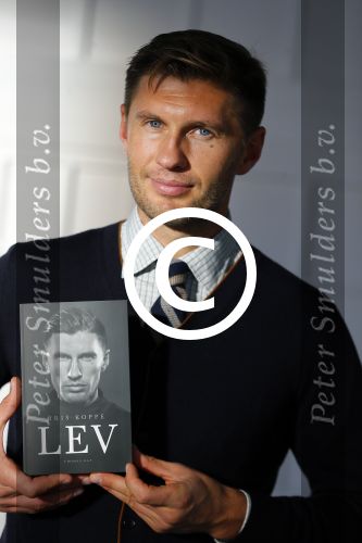 Amsterdam 20 oktober 2015
Boekpresentatie van Evgeniy Levchenko , het boek is geschreven door iris Koppe.