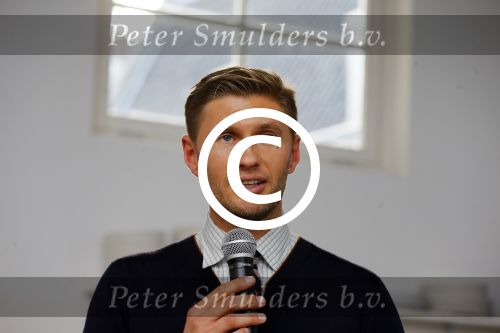 Amsterdam 20 oktober 2015
Boekpresentatie van Evgeniy Levchenko , het boek is geschreven door iris Koppe.