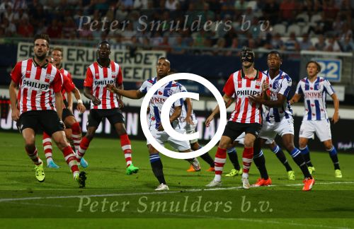 Heerenveen, 22 Augustus 2015
Kompetitie, Seizoen 2015/2016
FC Heerenveen-PSV, eindstand 1-1
Gaston Pereiro met masker