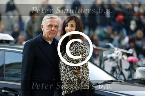 Amsterdam 30 oktober 2015
Harry Mens met zijn Bulgaarse vriendin aan het winkelen in Amsterdam.