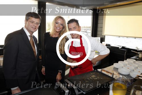 Amsterdam 12 november 2015
Presentatie koffers van de NOC NSF van princess voor Rio 2016 bij restaurant het Bosch.
 Jacob Jan Boerma Inge de Bruijn en Jan Peter Balkenende