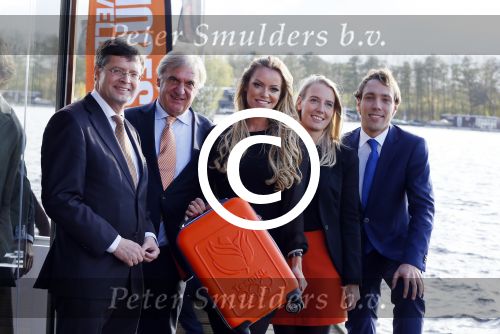 Amsterdam 12 november 2015
Presentatie koffers van de NOC NSF van princess voor Rio 2016 bij restaurant het Bosch.
Jan  Peter Balkenende, Andre Bolhuis, Inge de Bruijn, Florentine en Tim Ouborg