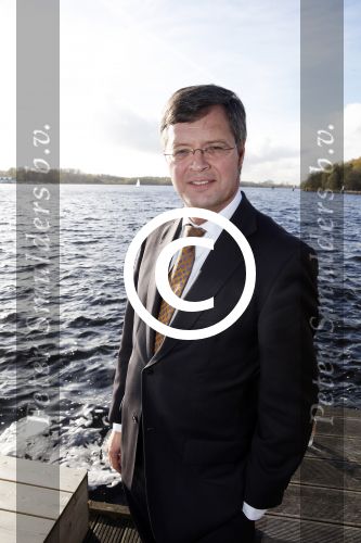 Amsterdam 12 november 2015
Presentatie koffers van de NOC NSF van princess voor Rio 2016 bij restaurant het Bosch.
Jan Peter Balkenende