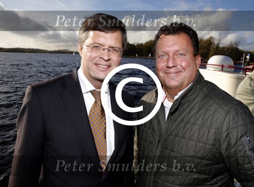 Amsterdam 12 november 2015
Presentatie koffers van de NOC NSF van princess voor Rio 2016 bij restaurant het Bosch.
Jan Peter Balkenende met Edwin Bredius