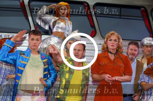 Amsterdam 11 november 2015
Premiere queen of the dessert met oa Jason Donovan Simon Greete Adam Bailey en Philip Childs in carre.