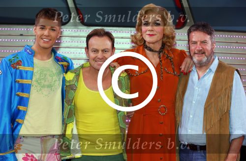 Amsterdam 11 november 2015
Premiere queen of the dessert met oa Jason Donovan Simon Greete Adam Bailey en Philip Childs in carre.