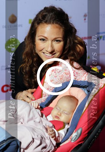 Amsterdam 29 oktober 2015
Mom\'s moment in hotel l europe. Jessica Mendels met baby