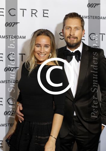 Amsterdam 28 oktober 2015
Premiere James Bond spectre in Tuschinski. Jetteke v Lexmond met man