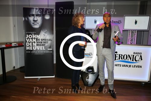 Amsterdam 16 oktober 2015 
Boekpresentatie John v d Heuvel bij de telegraaf. John met zijn vrouw