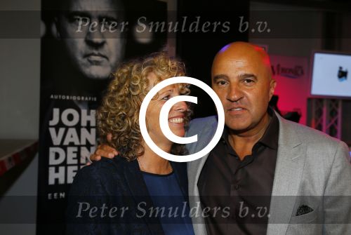 Amsterdam 16 oktober 2015 
Boekpresentatie John v d Heuvel bij de telegraaf. John met zijn vrouw