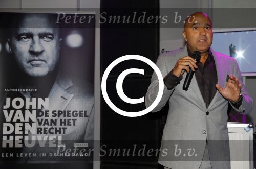 Amsterdam 16 oktober 2015 
Boekpresentatie John v d Heuvel bij de telegraaf.