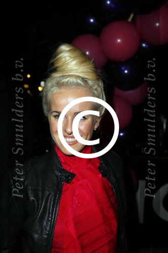 Amsterdam 4 november 2015
Presentatie van de gay issue. Josje Huisman met zus en een vriend