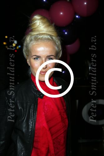 Amsterdam 4 november 2015
Presentatie van de gay issue. Josje Huisman met zus en een vriend