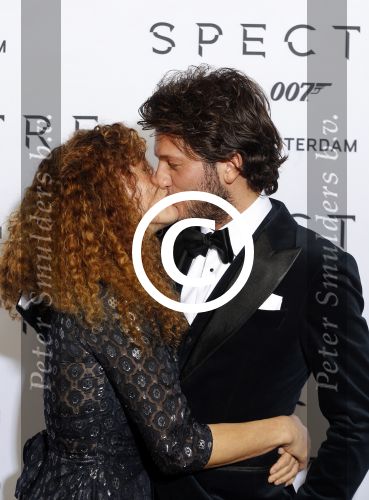 Amsterdam 28 oktober 2015
Premiere James Bond spectre in Tuschinski.
Katja Schuurman met vriend Freek v Noordwijk