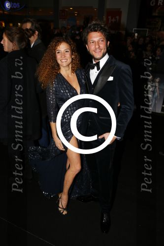 Amsterdam 28 oktober 2015
Premiere James Bond spectre in Tuschinski.
Katja Schuurman met vriend Freek v Noordwijk